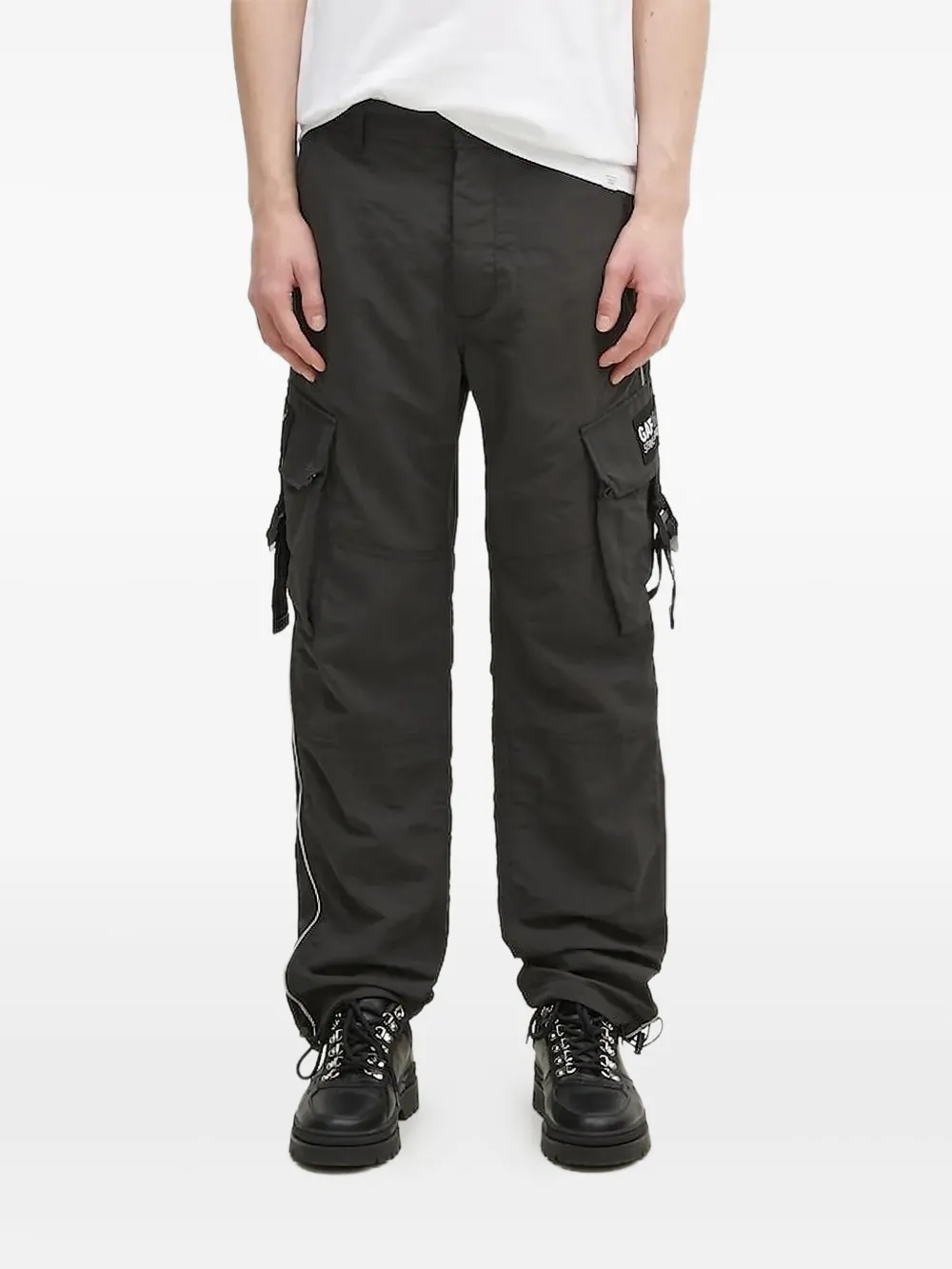Levi's cargo-pocket graphic-patch trousers | Black | Image 1