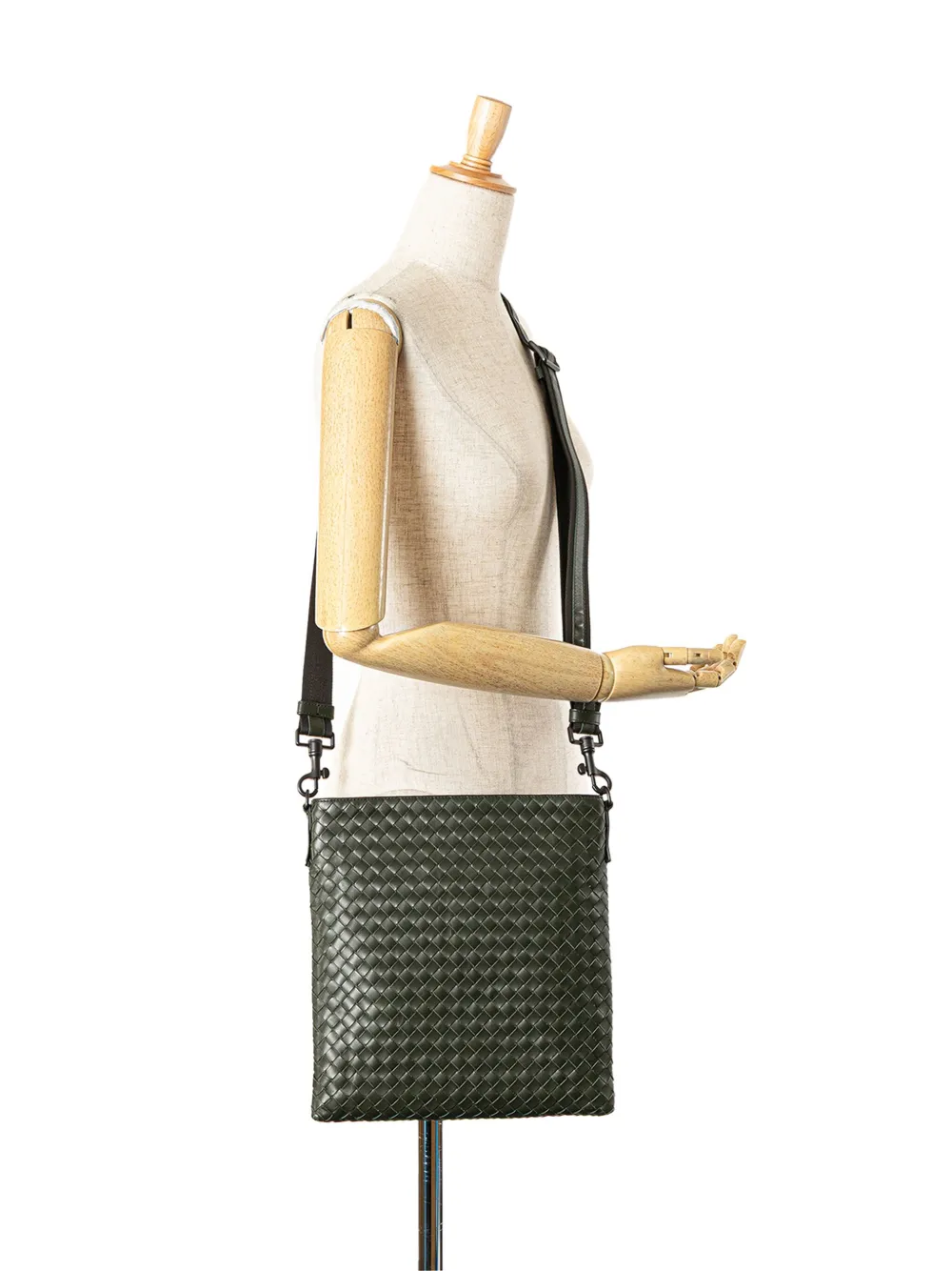 Bottega Veneta Pre-Owned 2012-2025 Leather Intrecciato crossbody bag | Pre-Owned | Image 2
