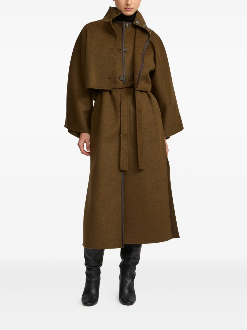 Yves Salomon Jack met capemouwen Bruin