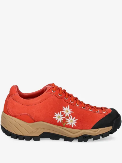 Diemme zapatos de montaña con bordado floral