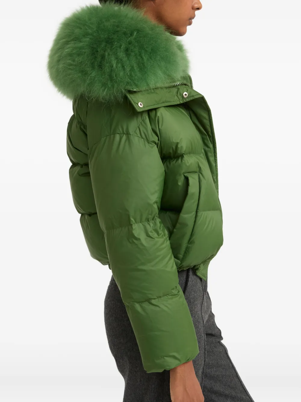 Yves Salomon Lambshearlking-trimmed Puffer Jacket In Green