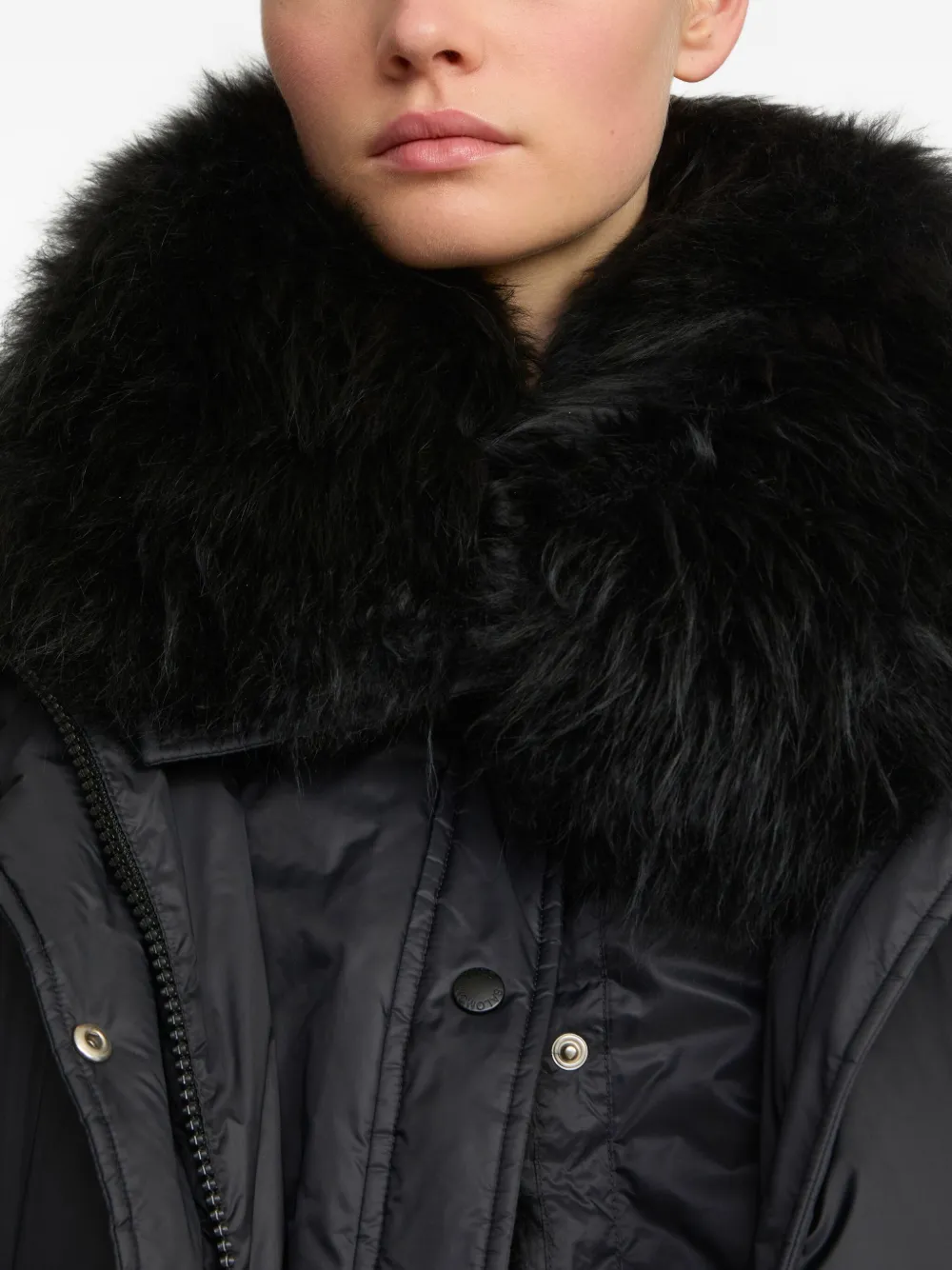 Yves Salomon Donsjack met lamswol afwerking Zwart