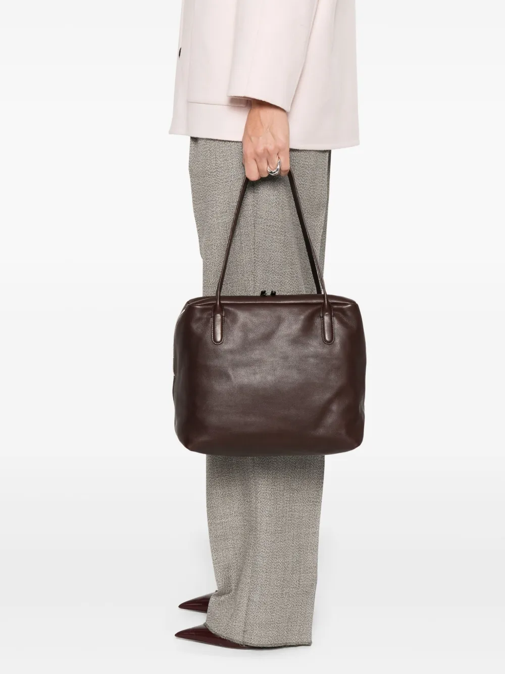 The Row Tasche schoudertas - Bruin