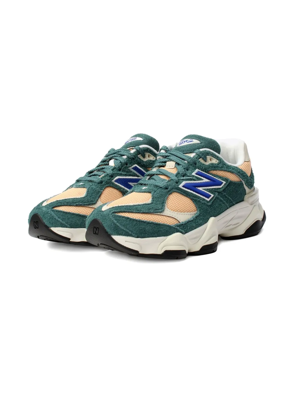 New Balance Kids 9060 suede trainers Green