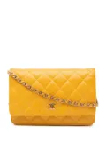 CHANEL Pre-Owned 2018 CC Quilted Caviar Wallet on Chain crossbody bag - Yellow