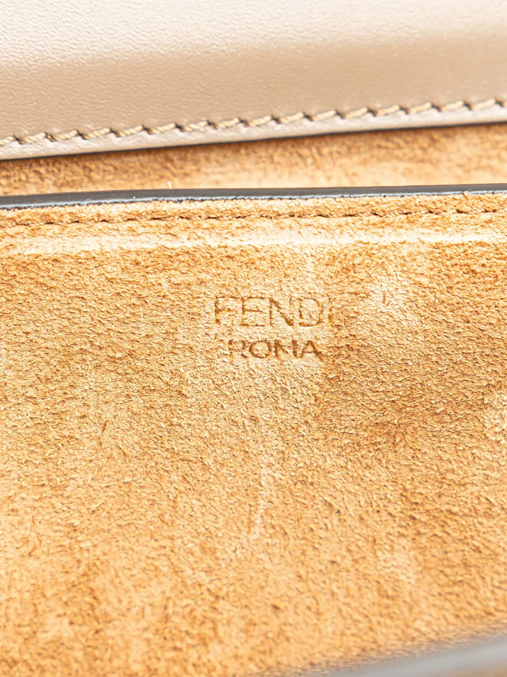 Pre-owned Fendi 2010-2024 Leather Touch Shoulder Bag In Brown