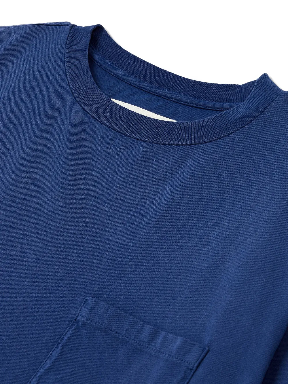Man On The Boon. T-shirt met zak Blauw