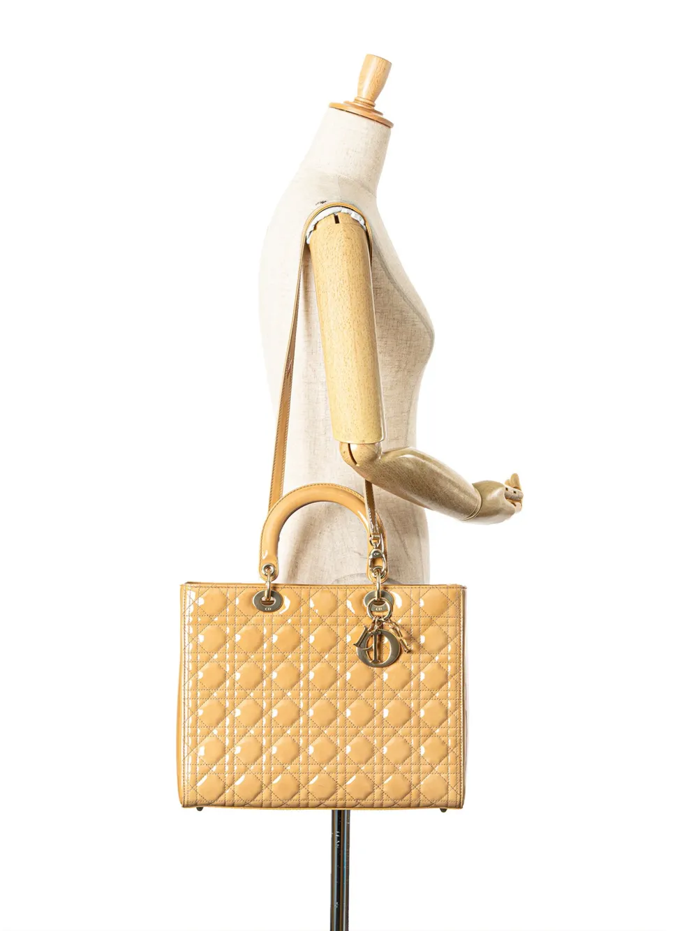Christian Dior Pre-Owned شنطة 'لاردج باتينت كاناج ليدي ديور' بحمالة كتف 2011 | كلاسيكيات | Image 2