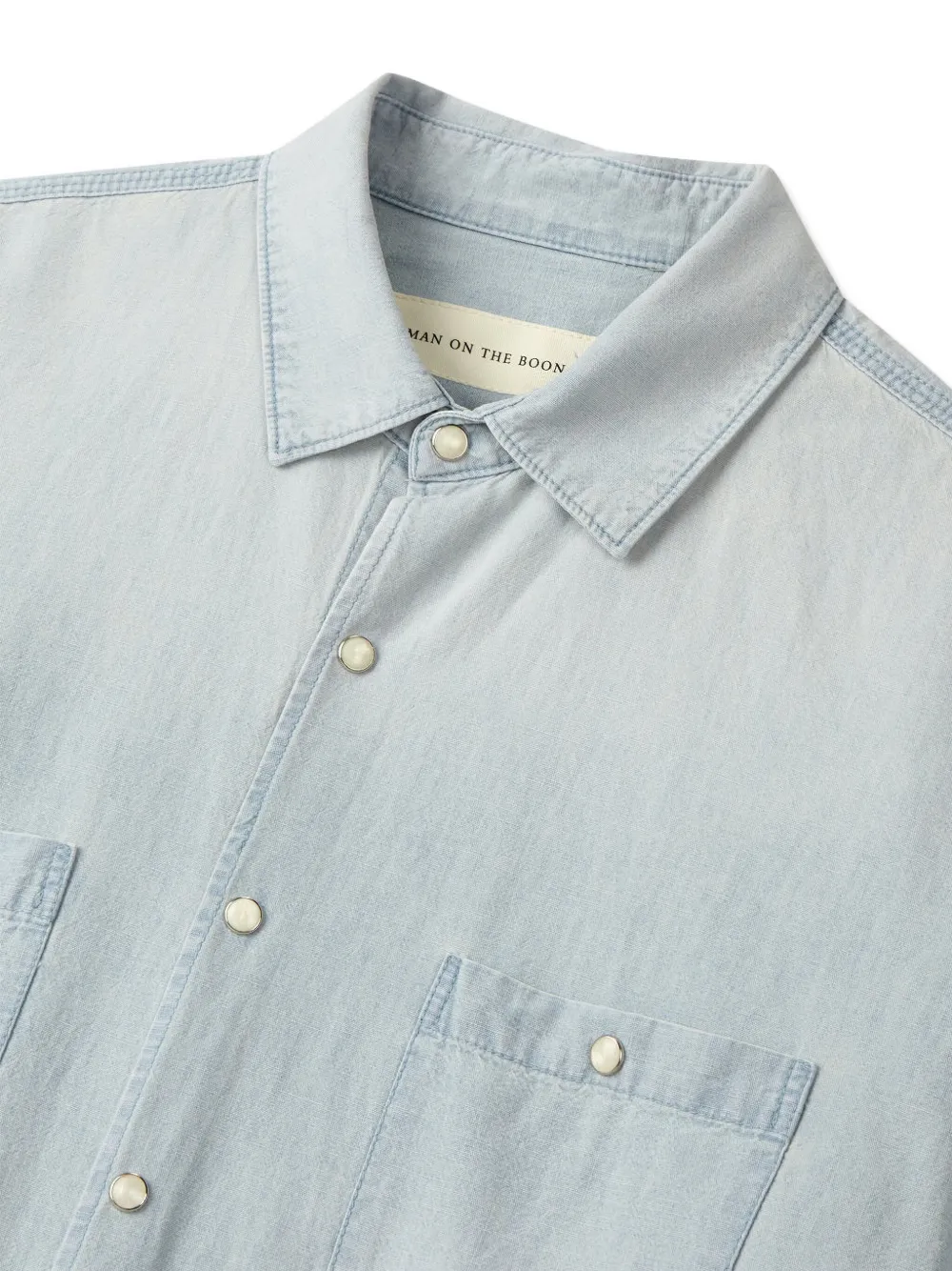Man On The Boon. Chambray overhemd Blauw