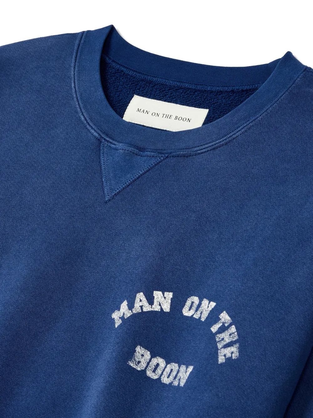 Man On The Boon. Verfraaide sweater met ronde hals Blauw