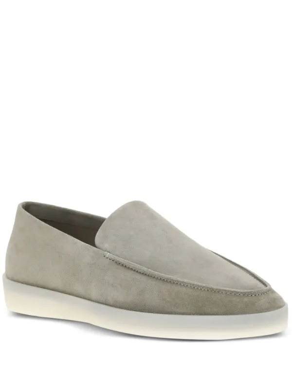 【未使用品】FEAR OF GOD Moc Low スエード ローファー Fear Of God スエード ローファー | グレー | FARFETCH JP