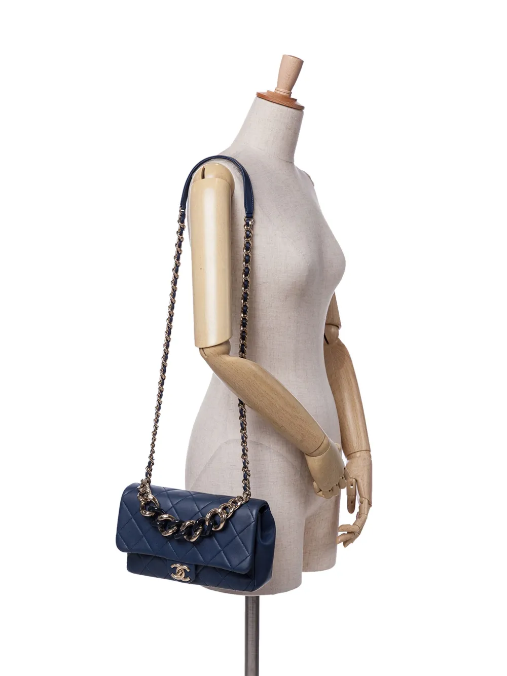 CHANEL Pre-Owned 2019 Small Lambskin Elegant Chain Single Flap satchel | Pre-Owned | Image 2