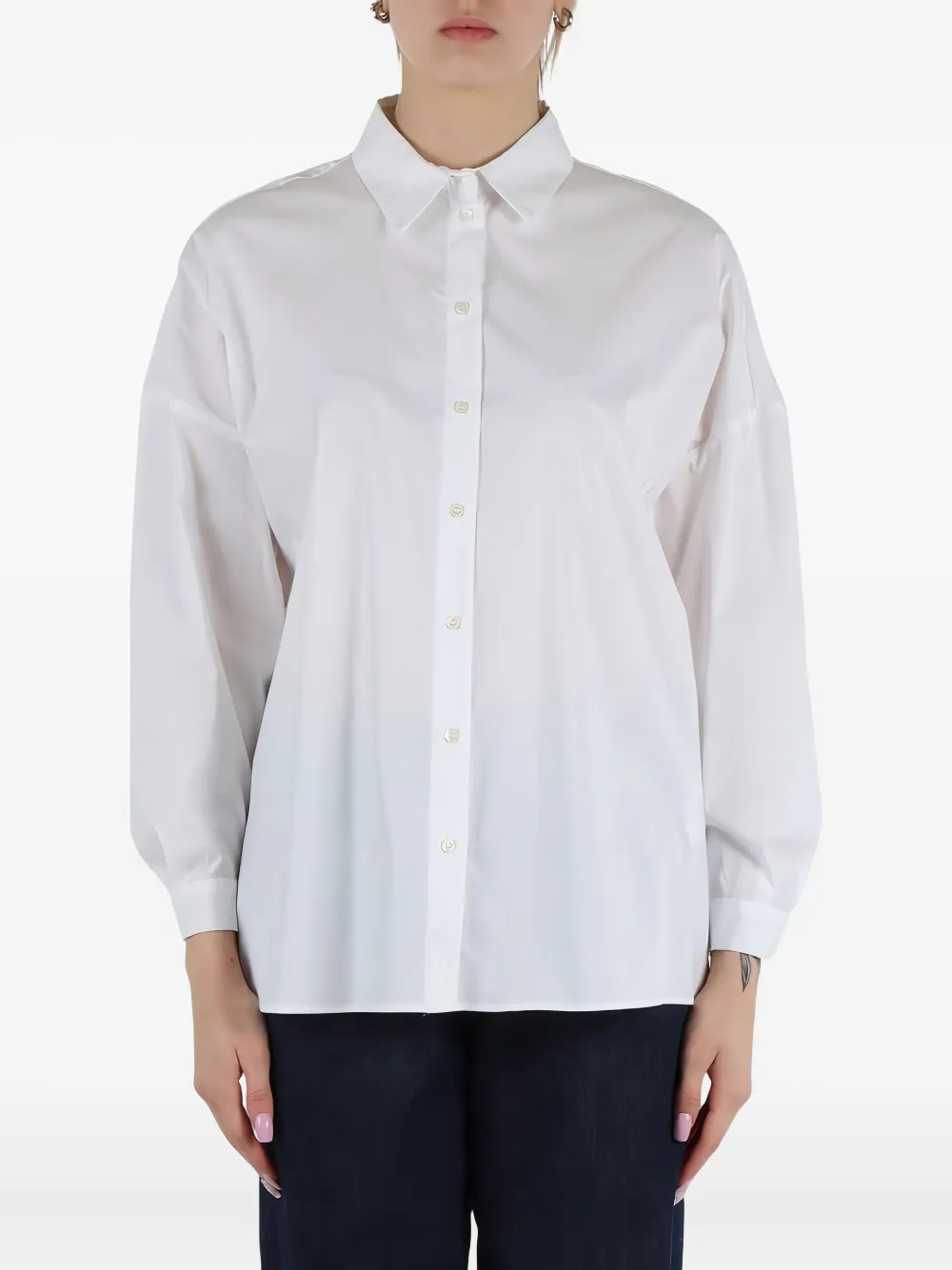 button-fastening shirt