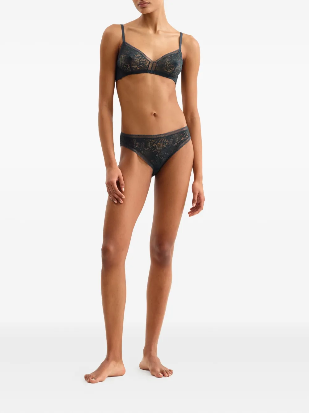 Eres Triangle-shape Lace Bra In Black