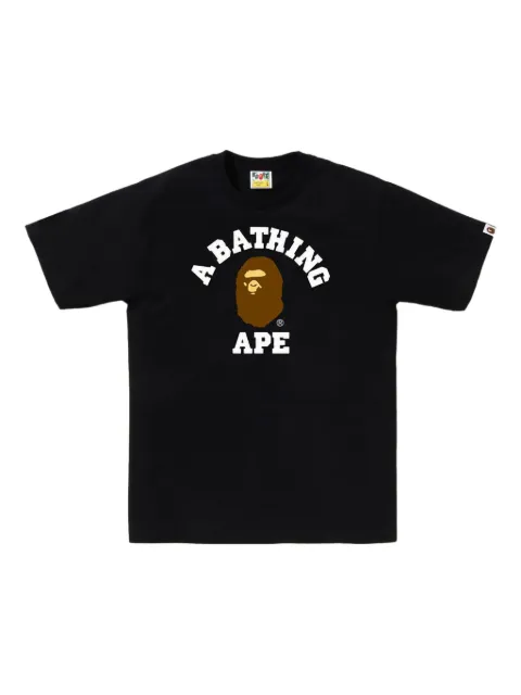 A BATHING APE® playera College Black