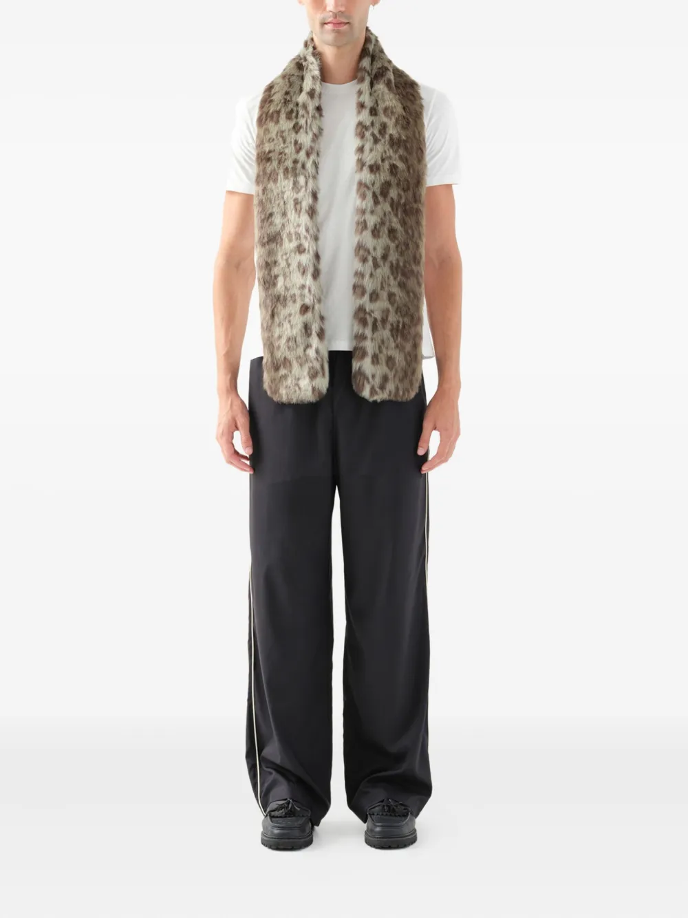 Unreal Fur leopard-print scarf | vert | Image 1