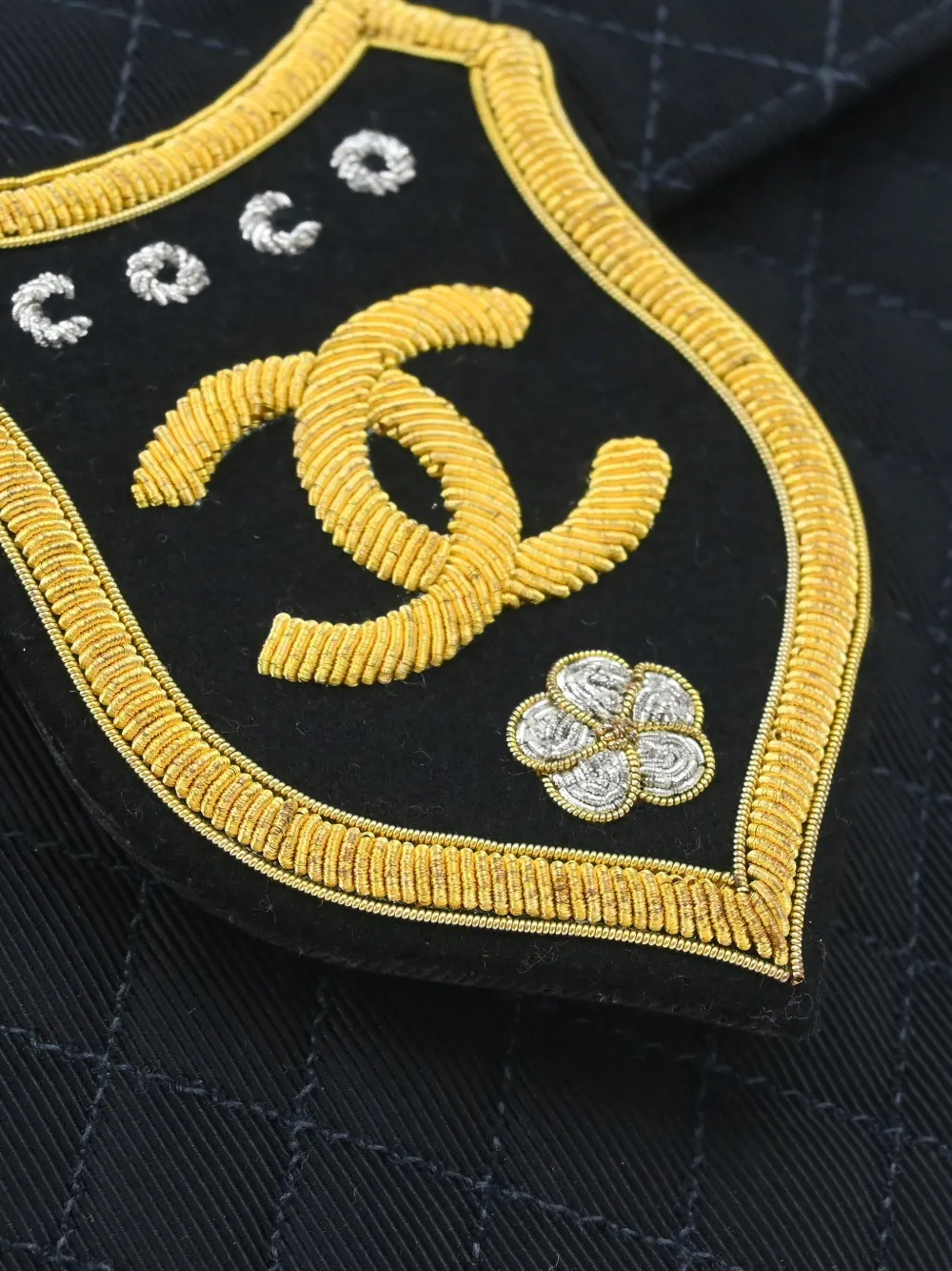 2005 Emblem-Logo Shoulder Bag