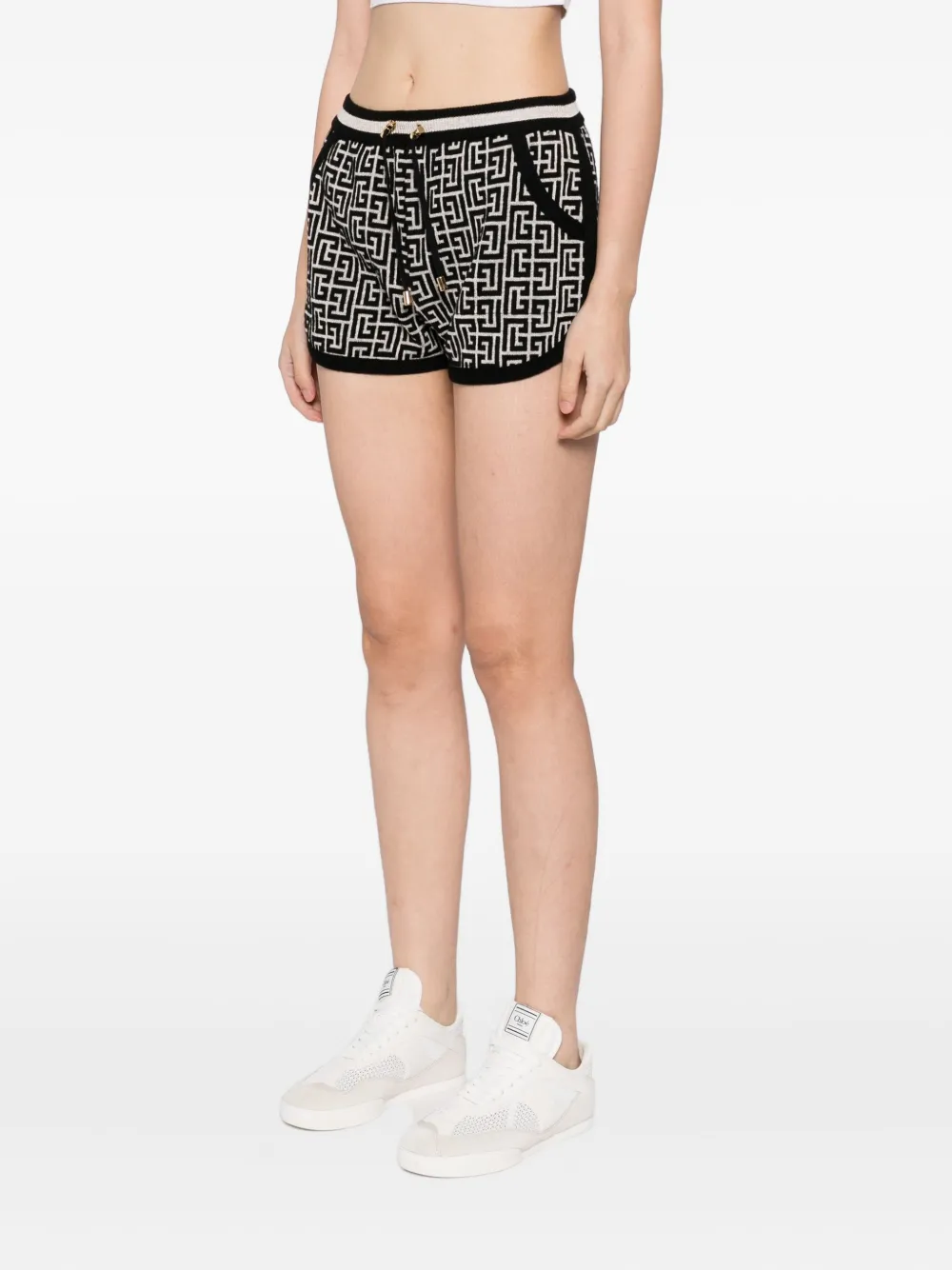 Balmain Shorts met geborduurd logo Zwart