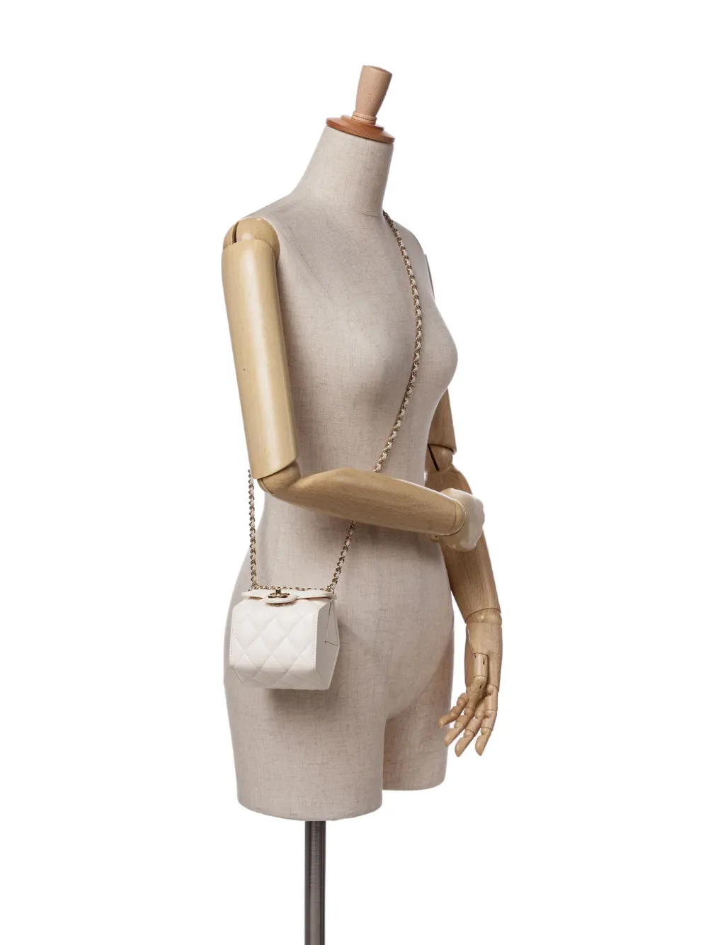 CHANEL Pre-Owned 2021-2024 Quilted Lambskin Foldable Jewelry Box with Chain crossbody bag | Pre-Owned | Image 2