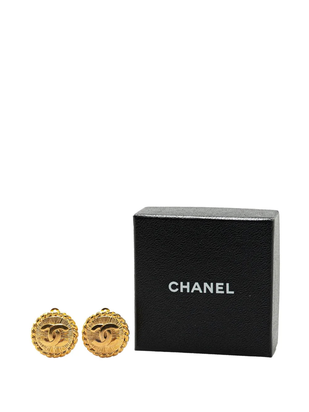 Pre-owned Chanel 1970-1980 Gold Plated Cc Round Clip On Earrings Costume Earrings