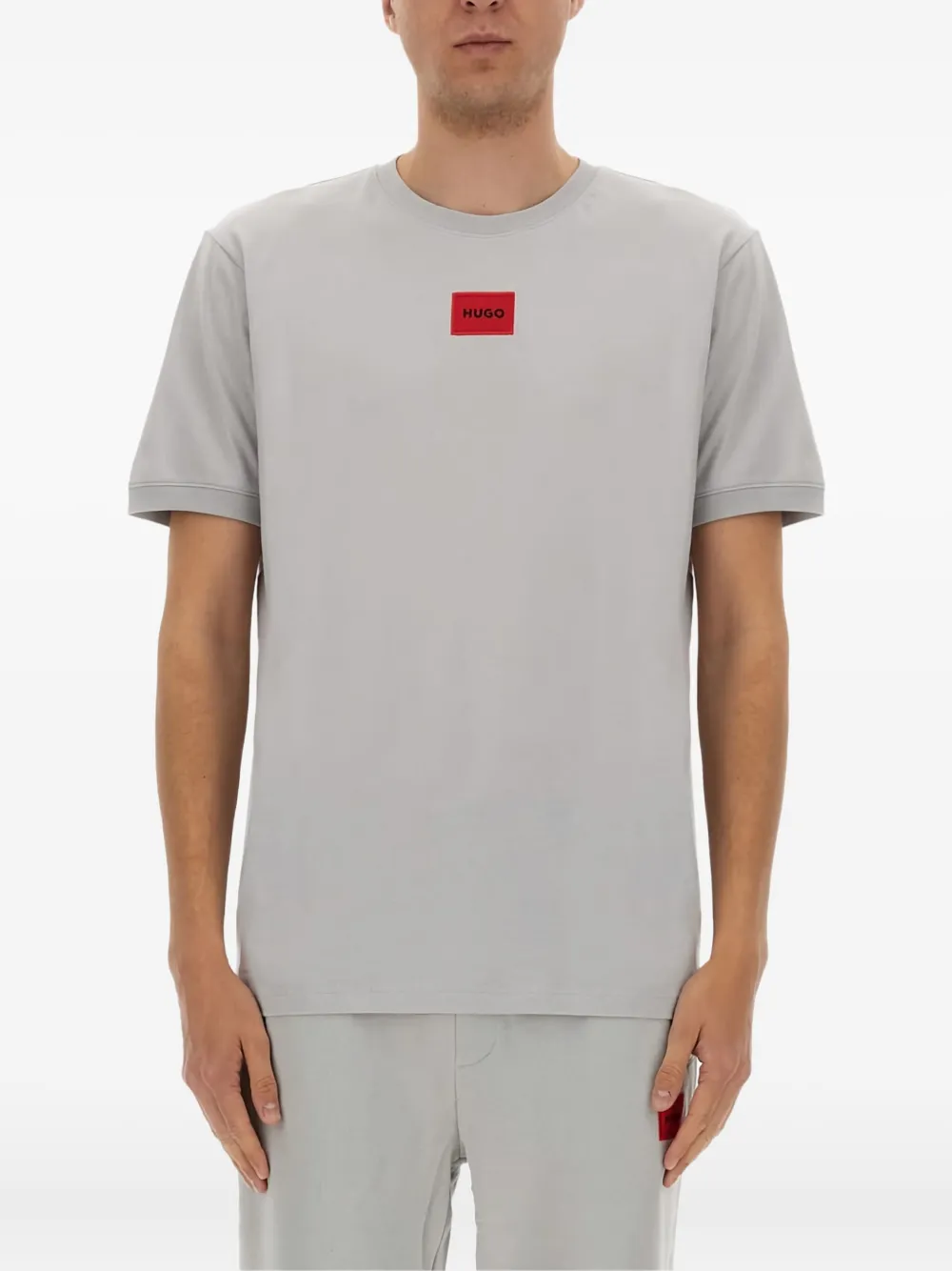 HUGO T-shirt met logopatch | Grijs | Image 1