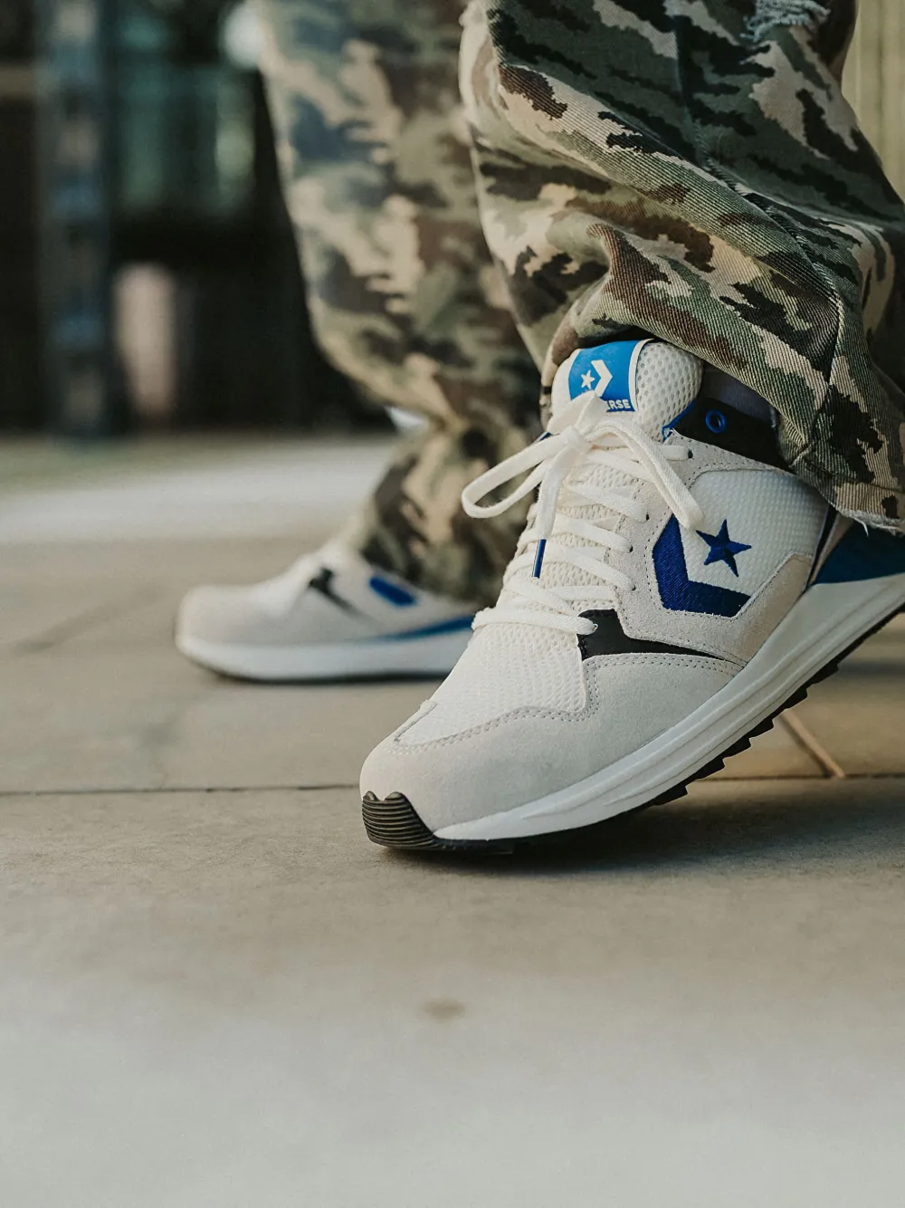 Converse Wave Sneakers In Neutral
