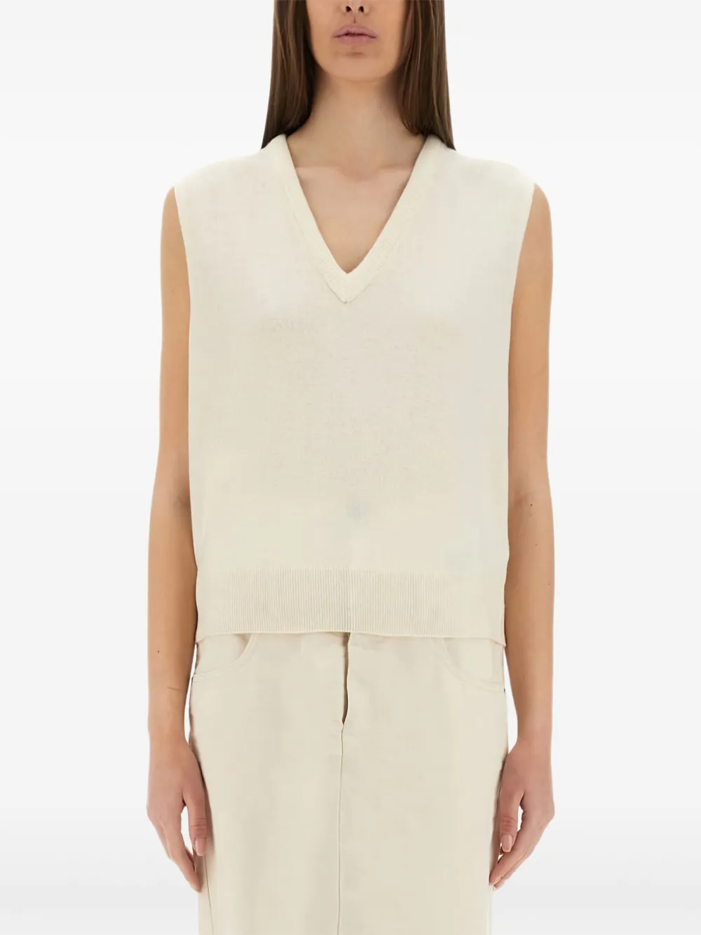 sleeveless knitted top