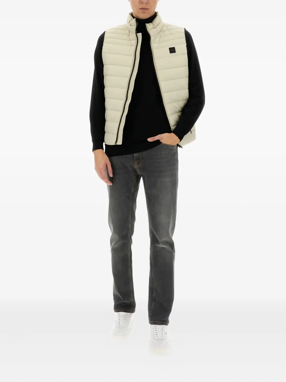 BOSS Gewatteerde bodywarmer met hoge hals Beige