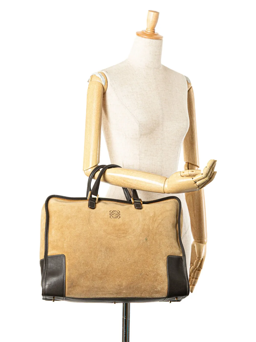 Loewe Pre-Owned 2000-2024 Suede Amazona 40 handbag | Pre-Owned | Image 2