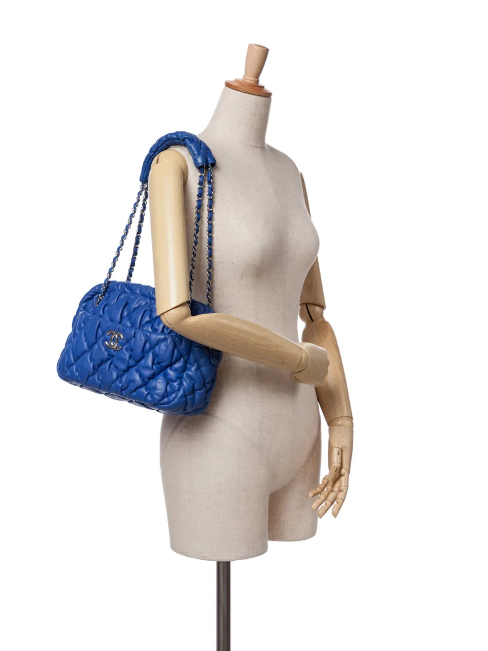 CHANEL Pre-Owned 2009-2010 Quilted Lambskin Bubble Quilt Camera shoulder bag | Pre-Owned | Image 2