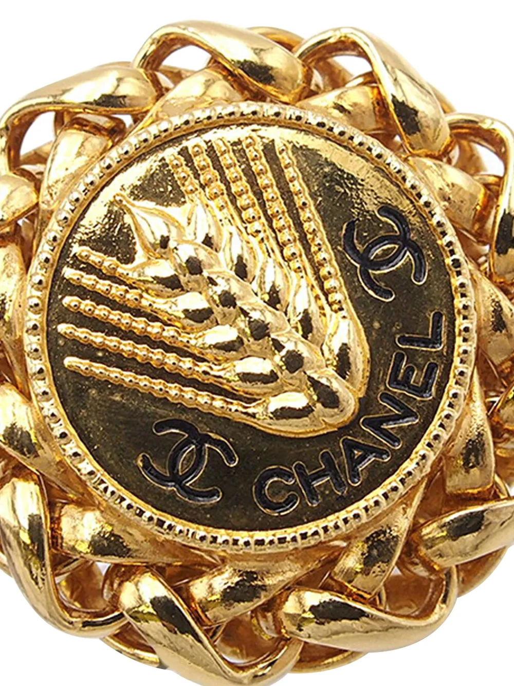 Pre-owned Chanel 1980-1990 Gold Plated Cc Wheat Medallion Clip On Earrings Costume Earrings