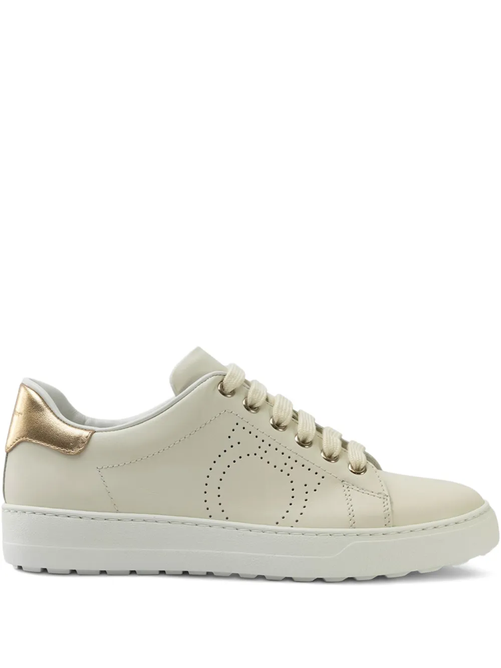Ferragamo Geperforeerde sneakers Beige