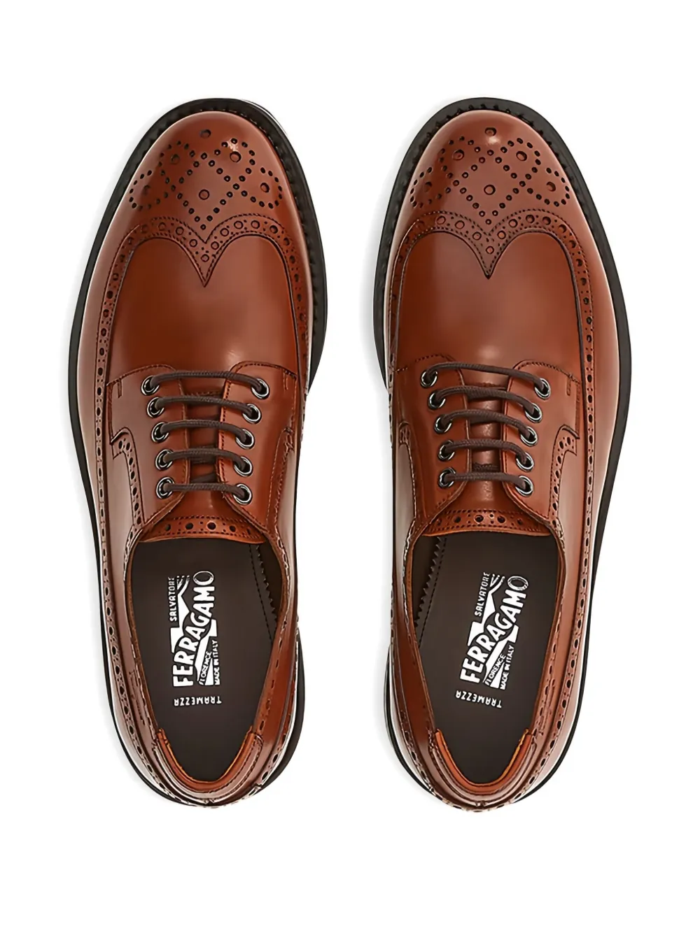 Ferragamo Leren derby schoenen met wingtip Bruin