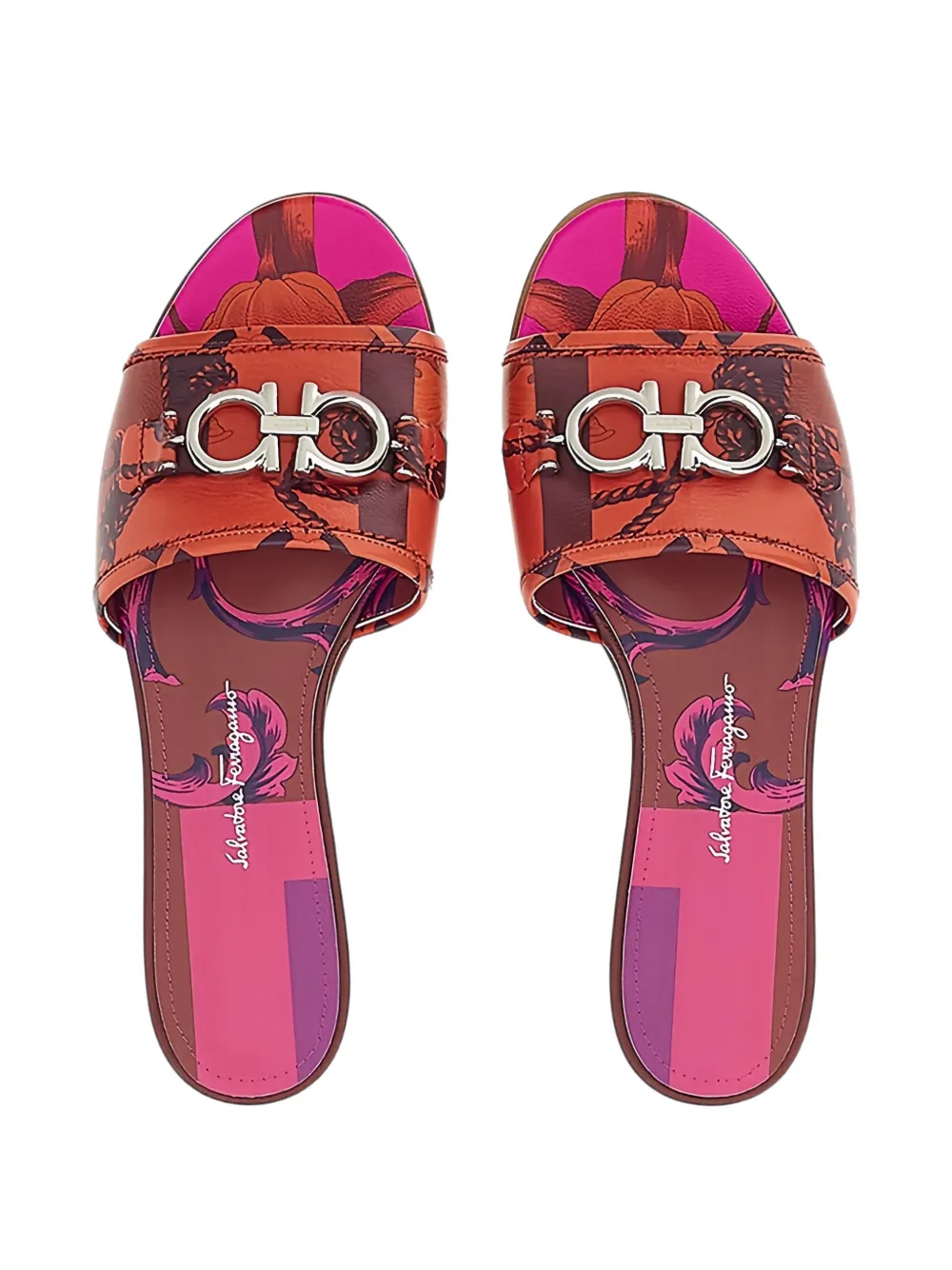 Ferragamo Leren sandalen met Gancini-print Rood