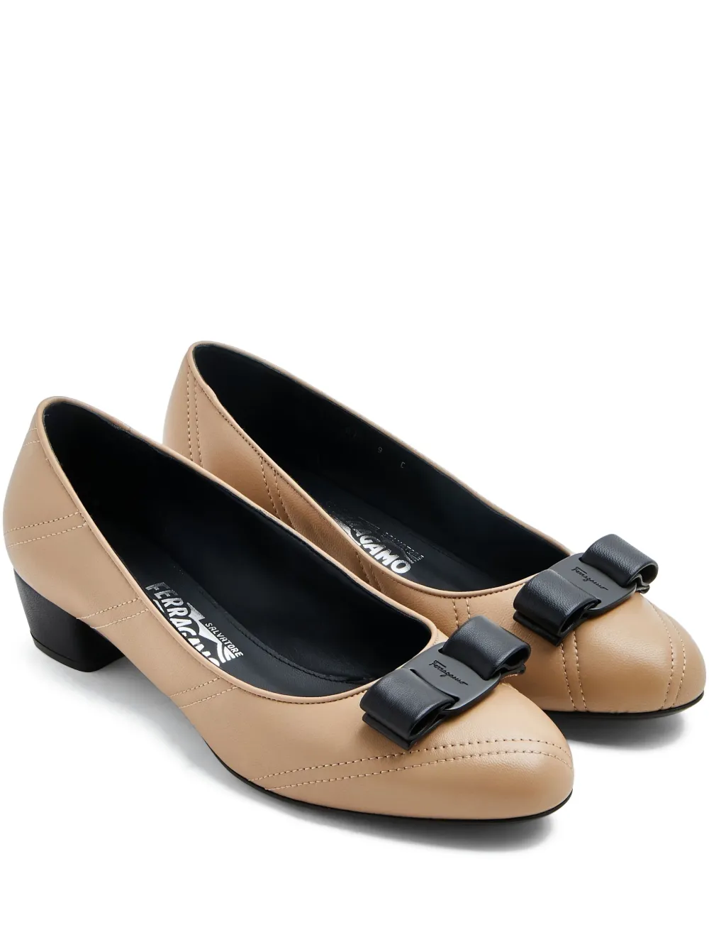 Ferragamo bow-detail pumps Brown