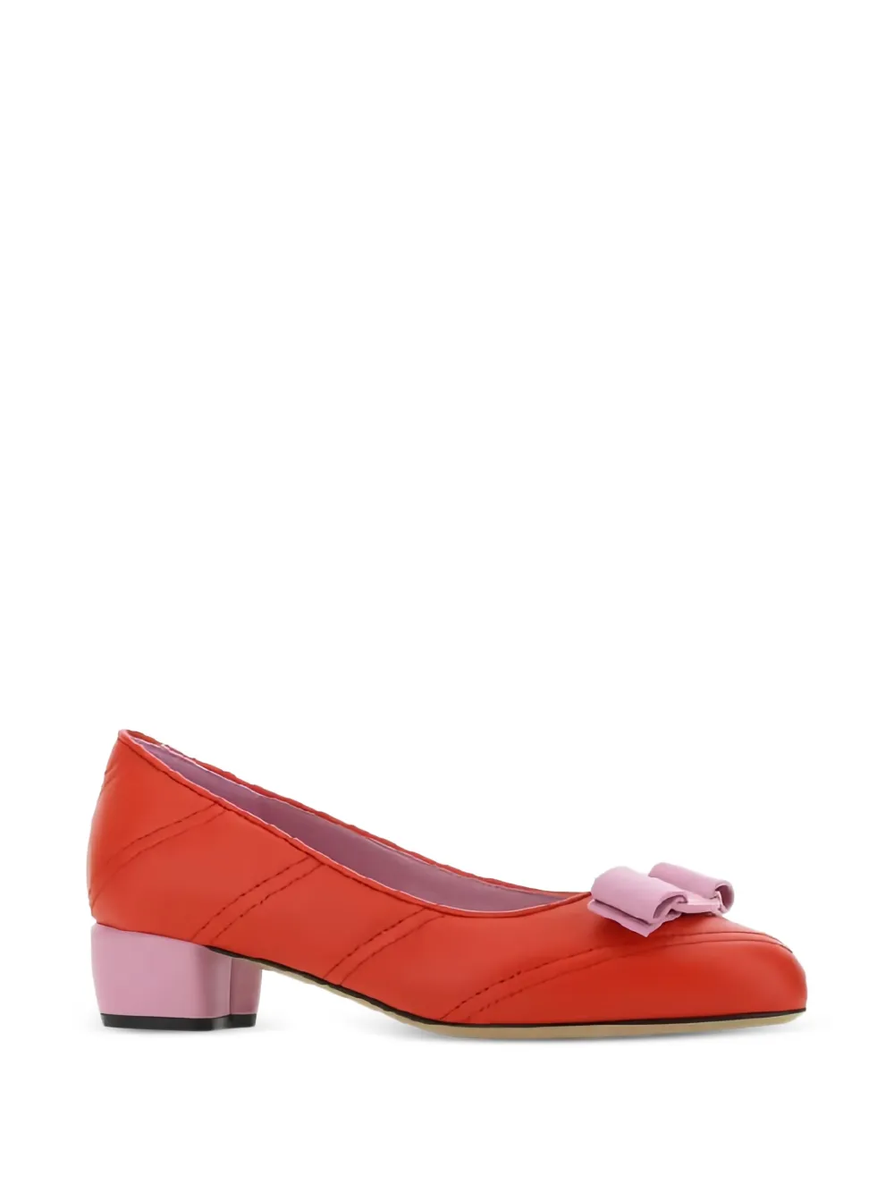 Ferragamo Vara pumps met strikdetail Rood