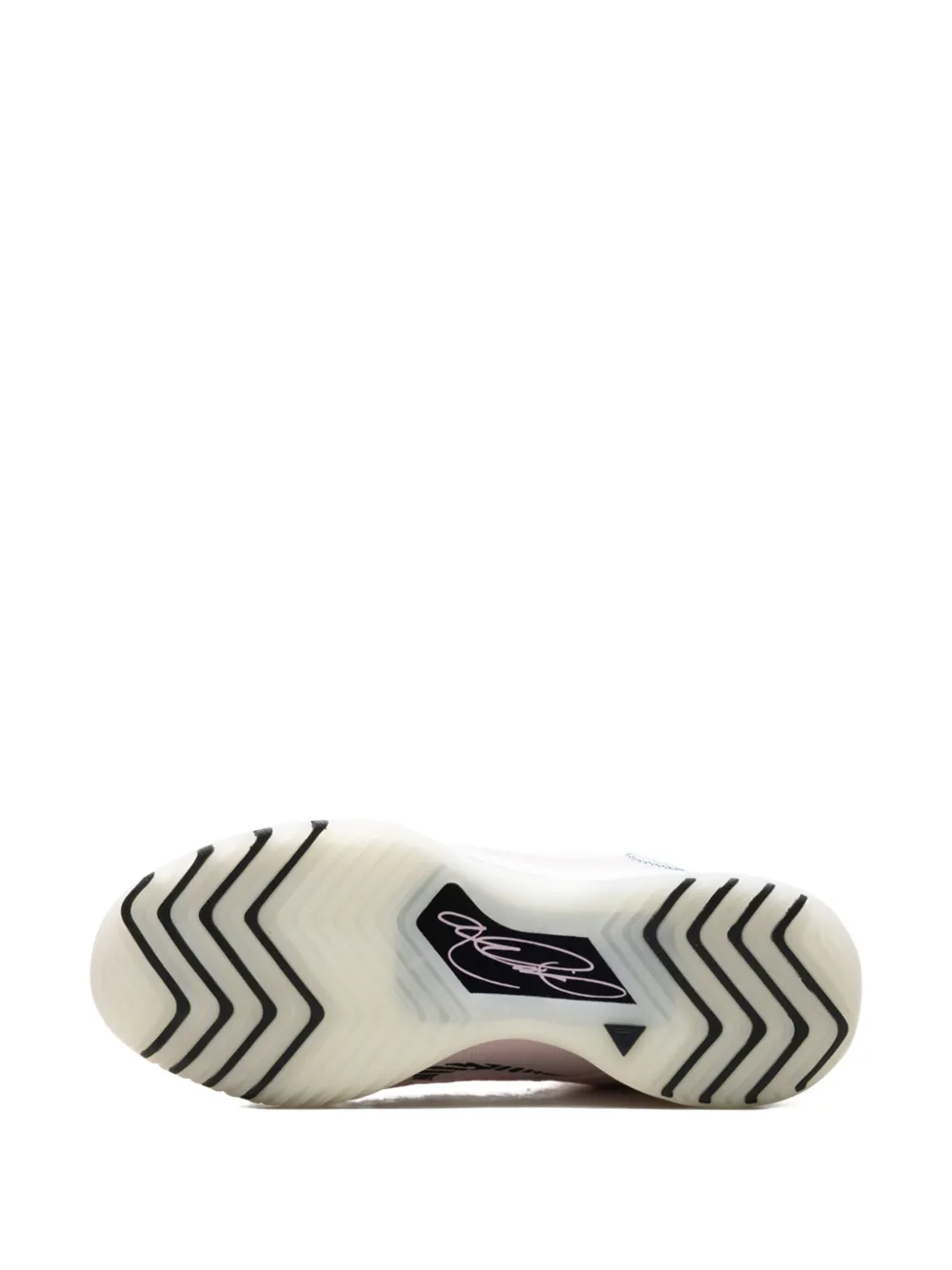 Nike Lebron Nxxt Genisus Sneakers In Pink