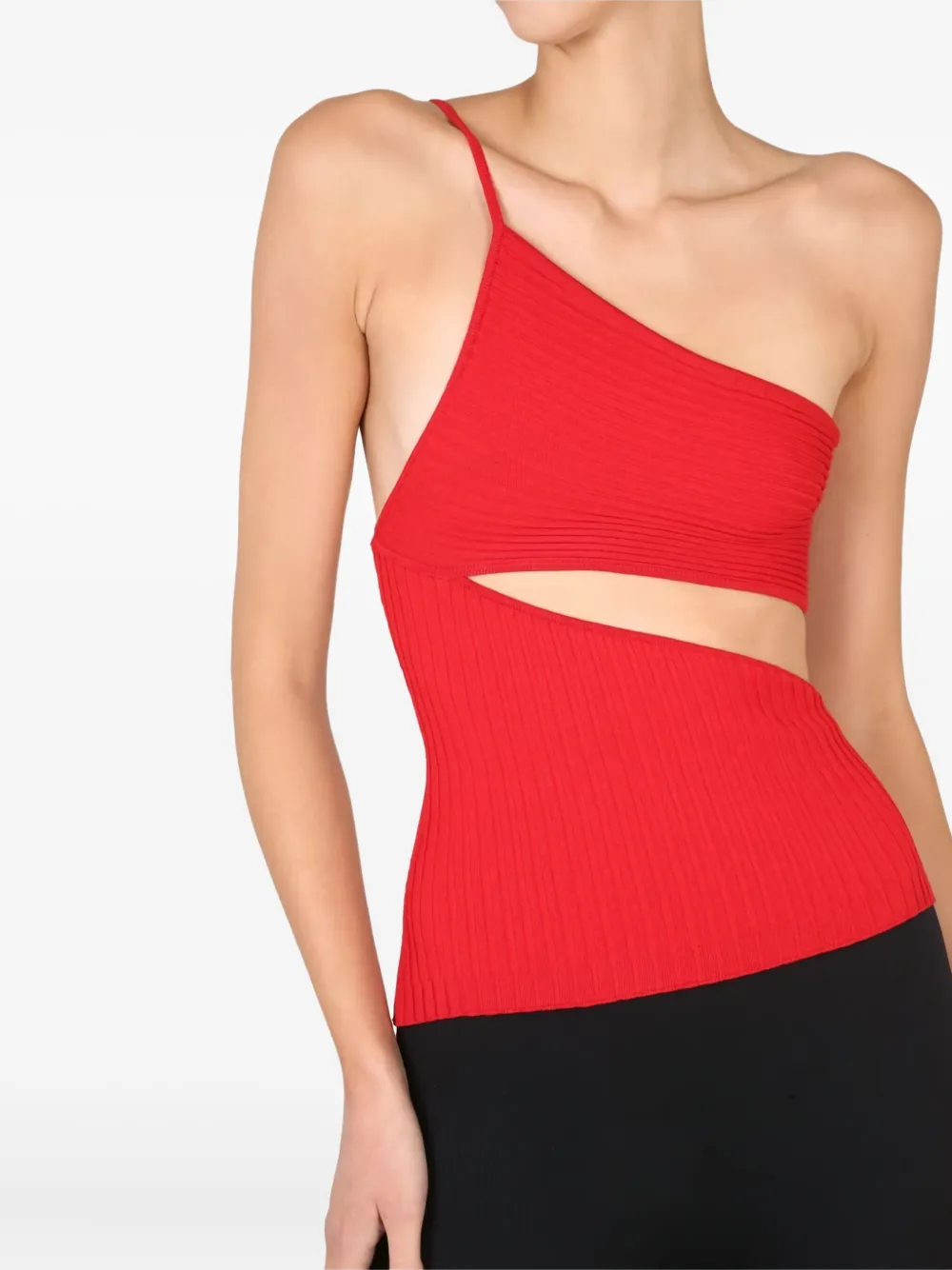 ANDREĀDAMO one-shoulder cut-out top Rood