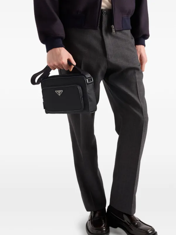 Prada Re-Nylon メッセンジャーバッグ | ブラック | FARFETCH JP Prada Re-Nylon メッセンジャーバッグ | ブラック | FARFETCH JP