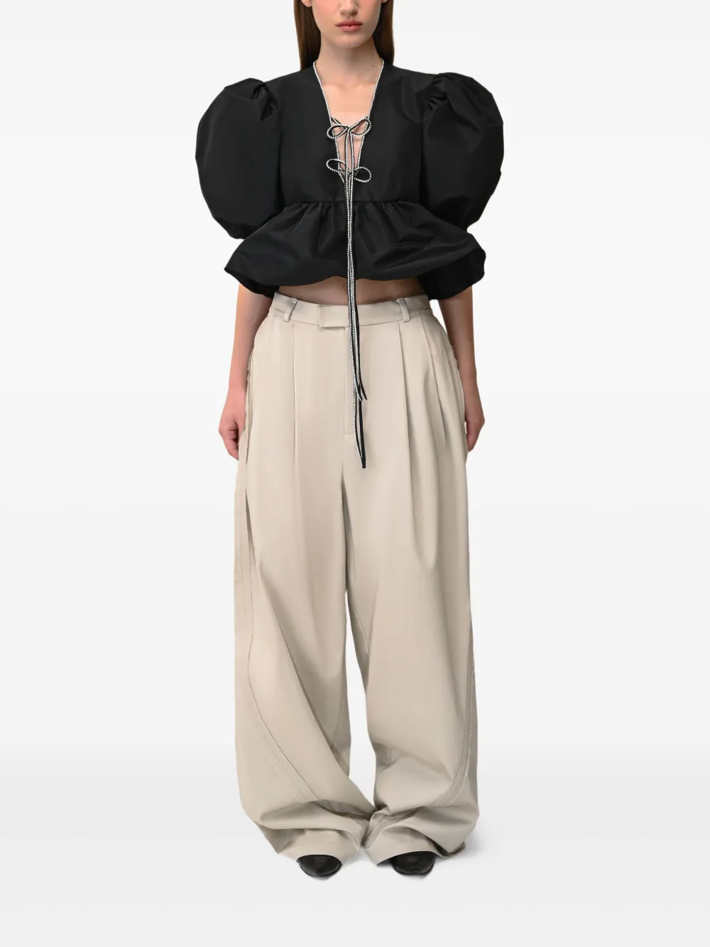 ANOUKI Blouse met pofmouwen en gestrikte voorkant - Zwart