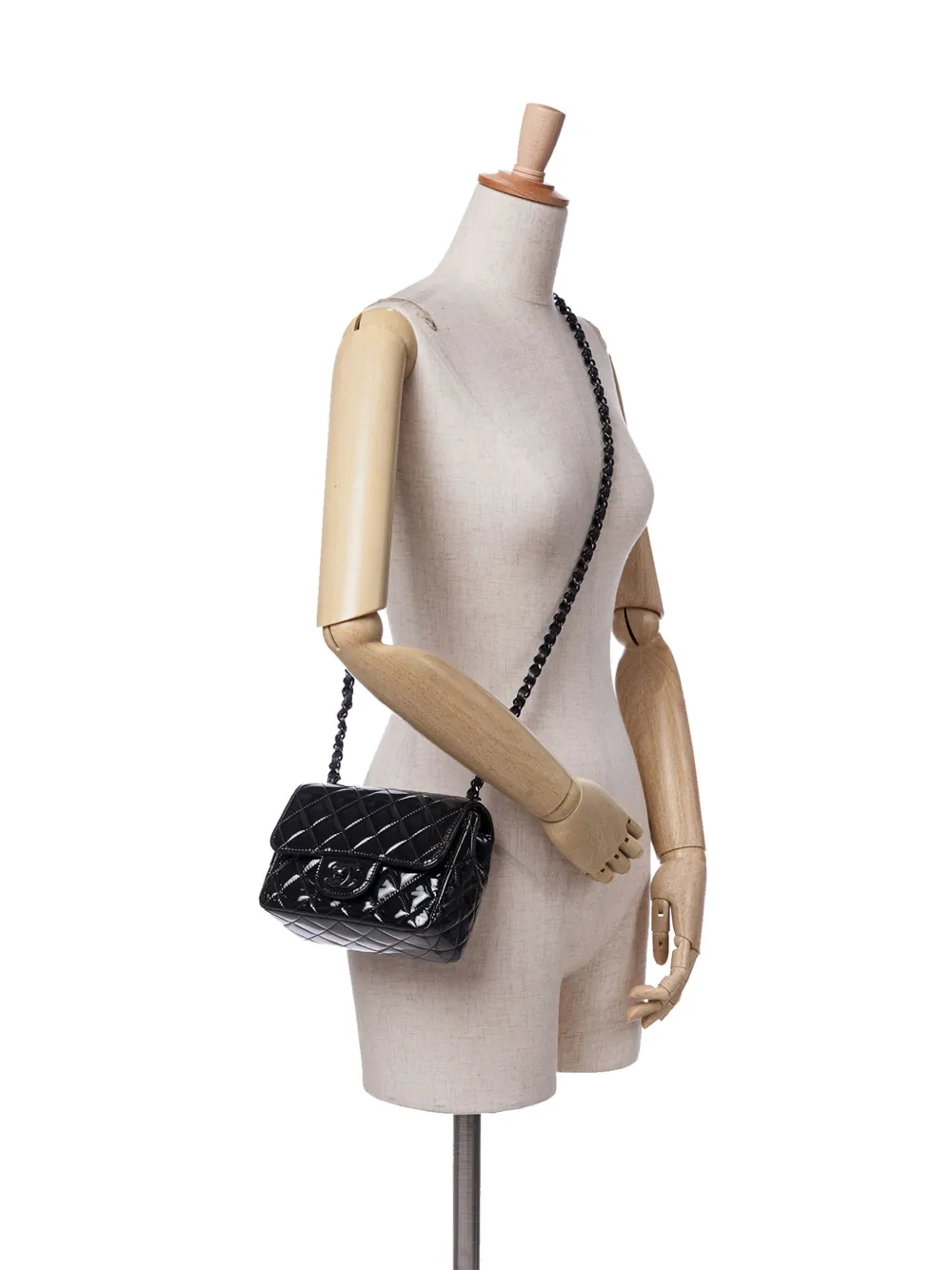 CHANEL Pre-Owned شنطة كروس صغيرة كلاسيكية مربعة مصقولة 'سو بلاك سينغل فلاب' 2021-2024 | كلاسيكيات | Image 2