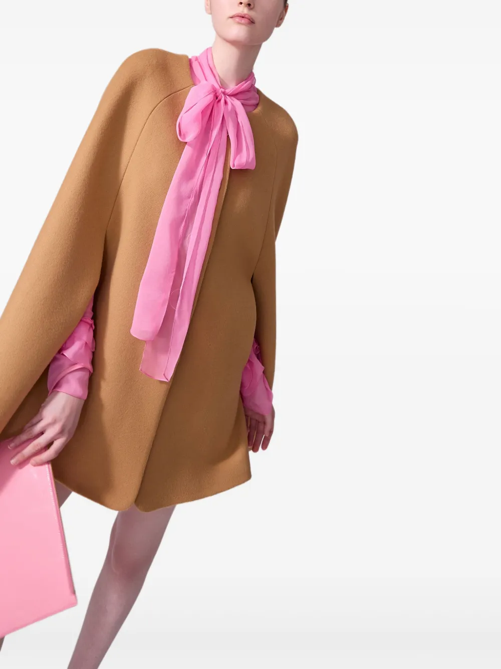 Carolina Herrera Wollen cape Beige