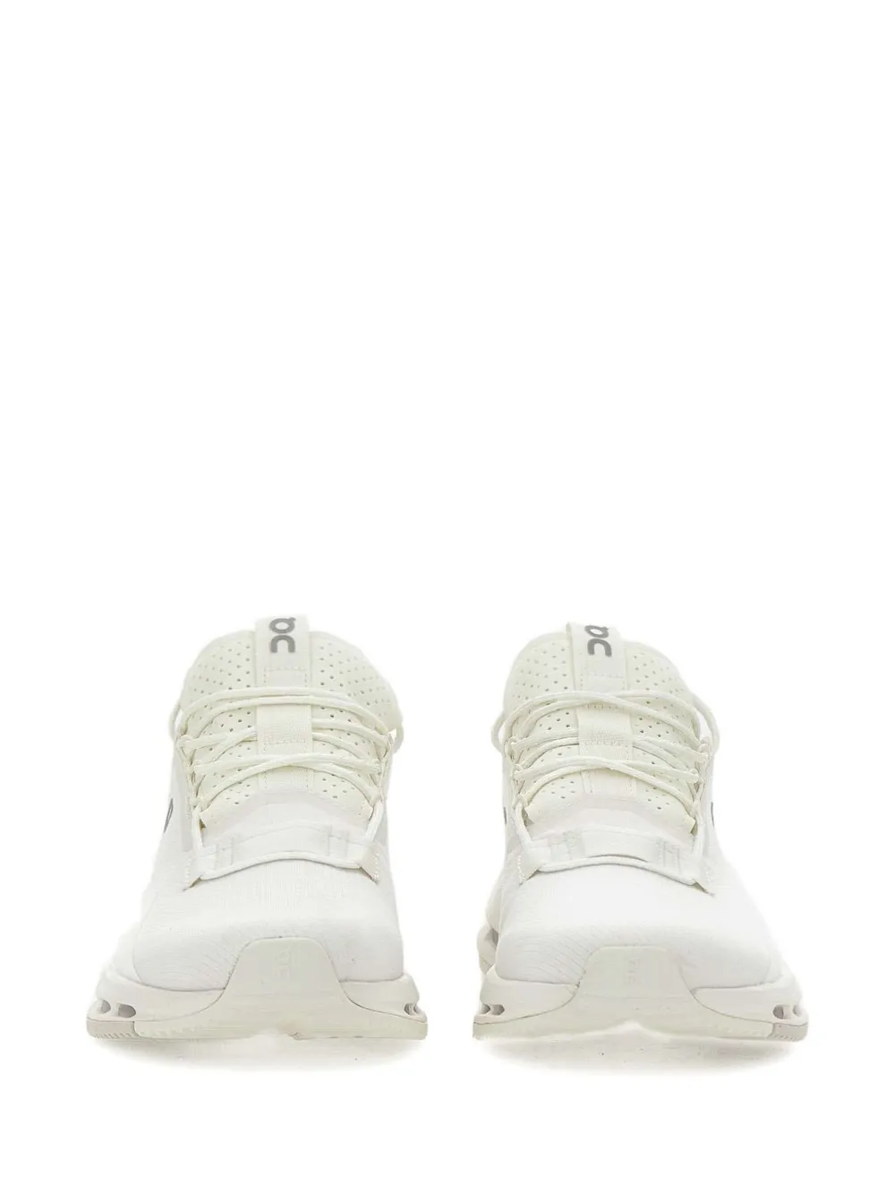 On Running Cloudnova 2 sneakers White