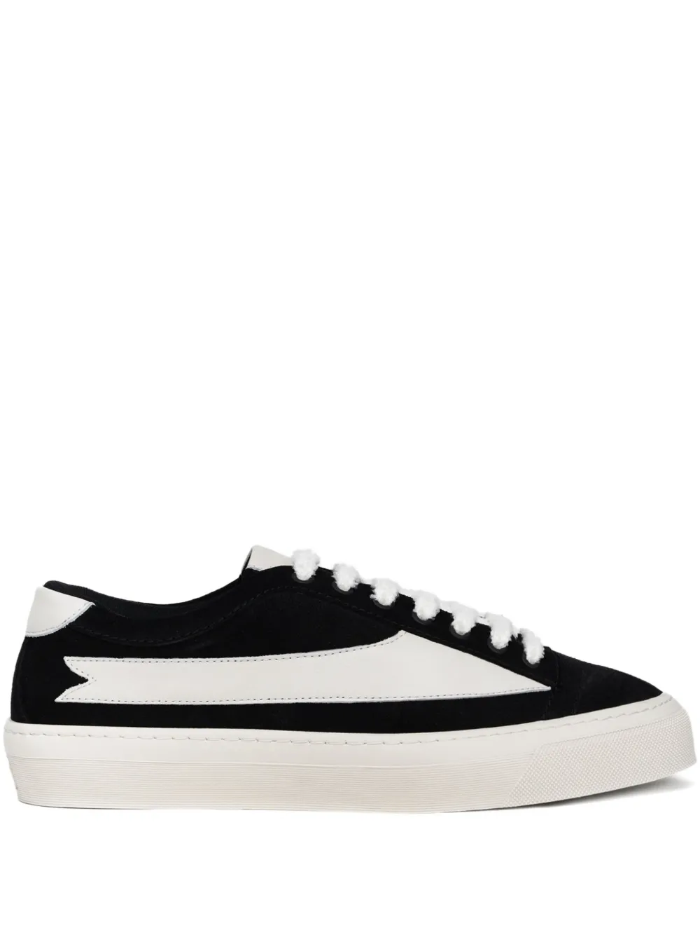 ROUGH. Fate sneakers | Black | Image 1