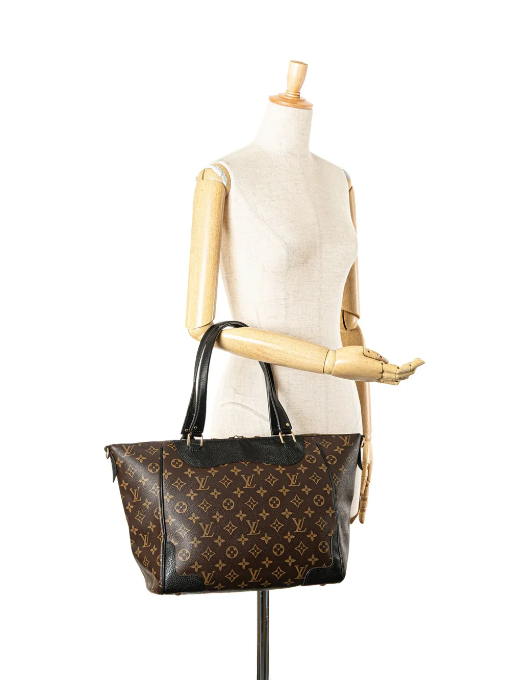 Pre-owned Louis Vuitton 2015 Monogram Estrela Mm Satchel