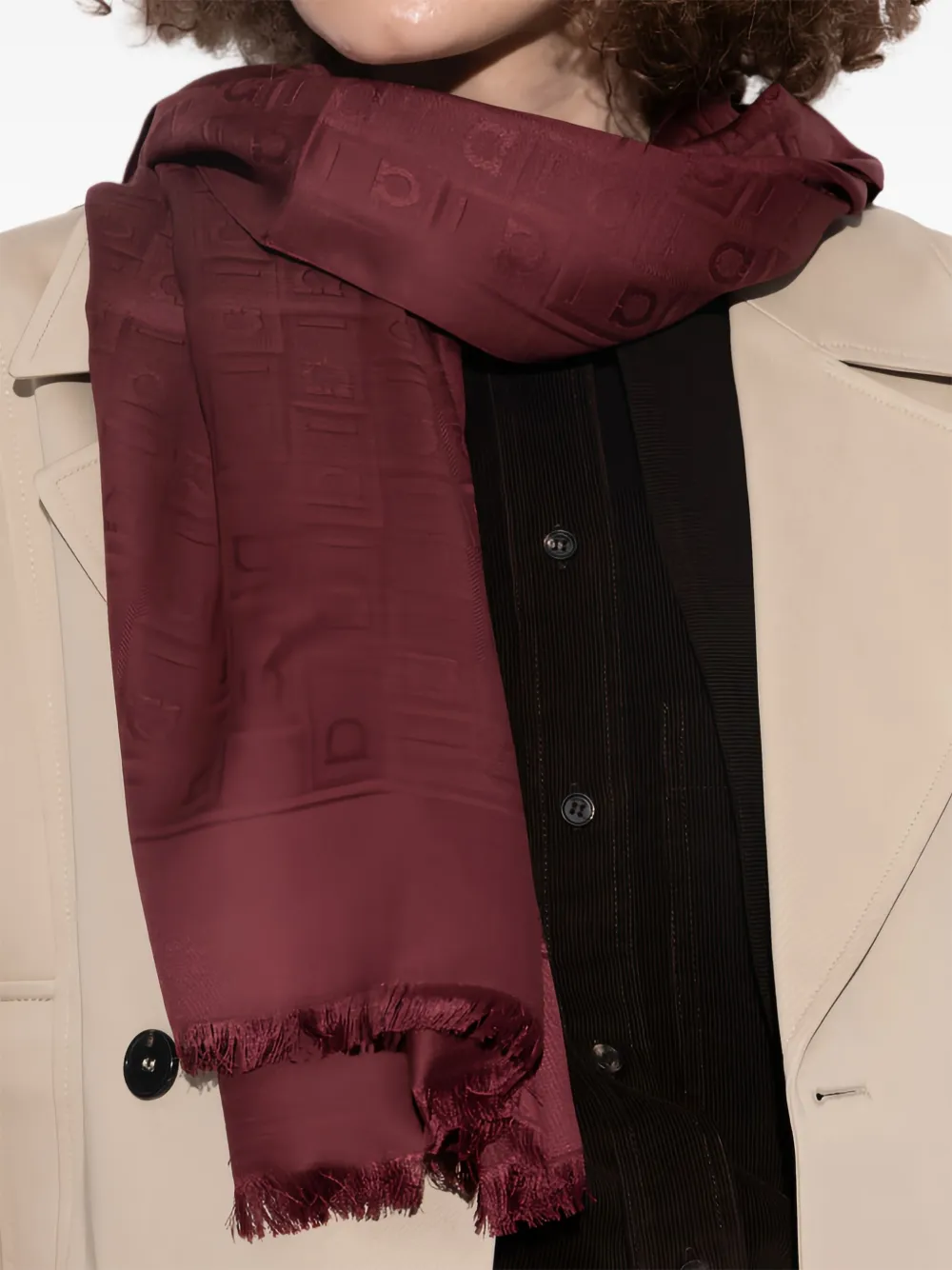 Ferragamo logo-pattern scarf | Red | Image 1