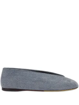 Ferragamo Vara デニム フラットシューズ | ブルー | FARFETCH JP