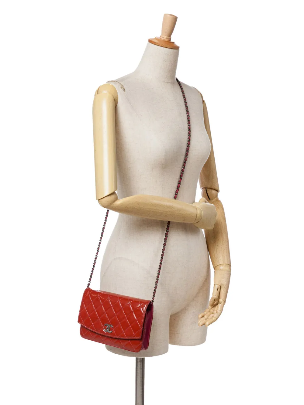 CHANEL Pre-Owned 2014-2015 Quilted Patent Brilliant Wallet On Chain crossbody bag | Pre-Owned | Image 2