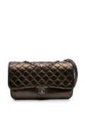 CHANEL Pre-Owned 2012 Medium Metallic Crackled Calfskin Clams Pocket Flap shoulder bag - BROWN