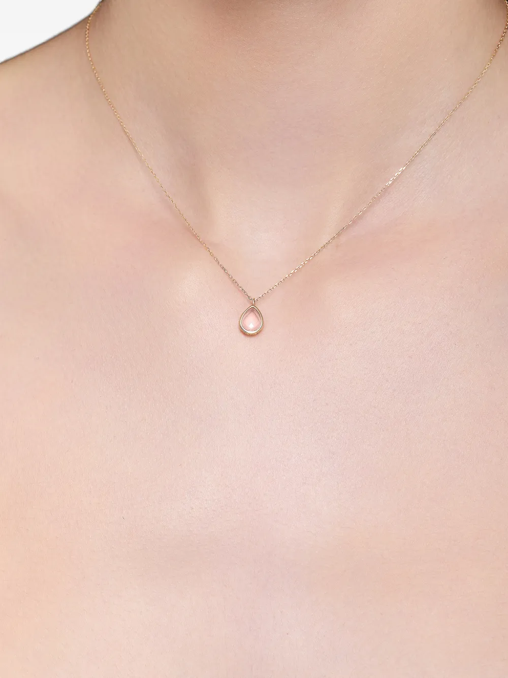 Mateo Pink-topaz Necklace in Gold, view 5